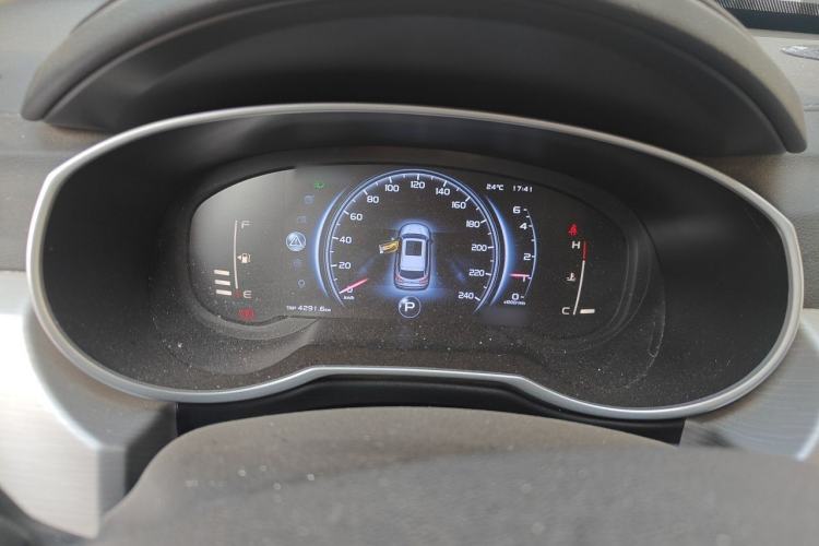 Used Geely Auto Emgrand X7 Sport 2018 1.8TD Automatic Two-Wheel Drive Smart Connect 4G Internet Edition Instrument Cluster