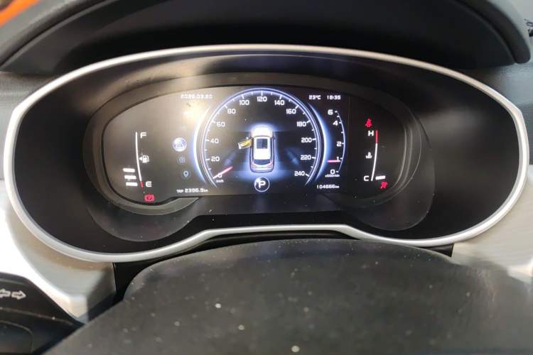 Used Geely Auto Emgrand X7 Sport 2018 1.8TD Automatic Two-Wheel Drive Smart Connect 4G Internet Edition Instrument Cluster