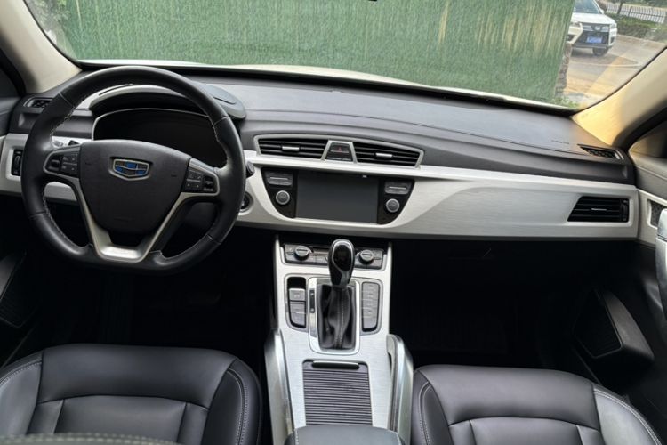 Used Geely Auto Emgrand X7 Sport 2018 1.8TD Automatic Two-Wheel Drive Smart Connect 4G Internet Edition Interior 1