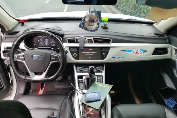Used Geely Auto Emgrand X7 Sport 2018 1.8TD Automatic Two-Wheel Drive Smart Connect 4G Internet Edition Interior 2