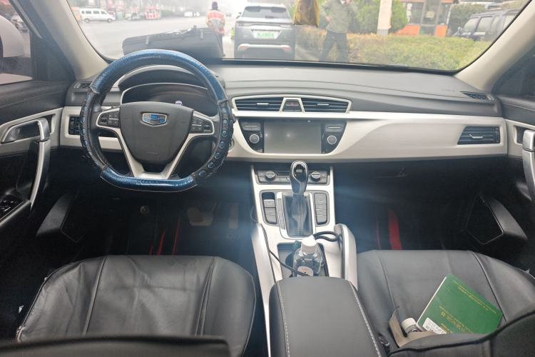 Used Geely Auto Emgrand X7 Sport 2018 1.8TD Automatic Two-Wheel Drive Smart Connect 4G Internet Edition Interior 2