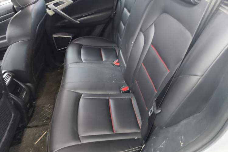Used Geely Auto Emgrand X7 Sport 2018 1.8TD Automatic Two-Wheel Drive Smart Connect 4G Internet Edition Interior 4