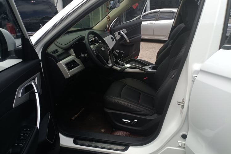 Used Geely Auto Emgrand X7 Sport 2018 1.8TD Automatic Two-Wheel Drive Smart Connect 4G Internet Edition Interior 4