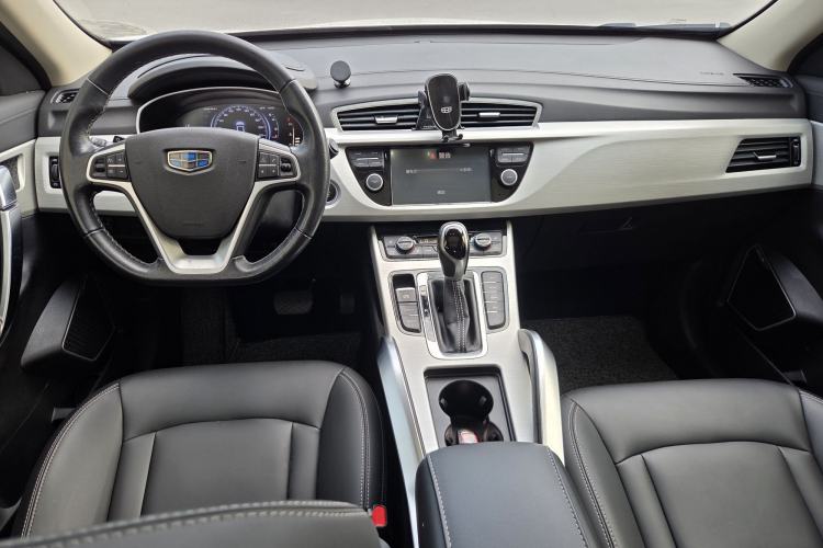 Used Geely Auto Emgrand X7 Sport 2018 1.8TD Automatic Two-Wheel Drive Smart Connect 4G Internet Edition Interior 5