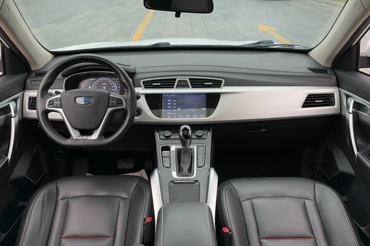 Used Geely Auto Emgrand X7 Sport 2018 1.8TD Automatic Two-Wheel Drive Smart Connect 4G Internet Edition Interior 8
