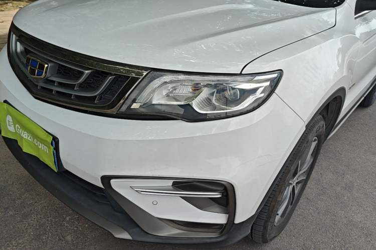 Used Geely Auto Emgrand X7 Sport 2018 1.8TD Automatic Two-Wheel Drive Smart Connect 4G Internet Edition Left Front Headlight