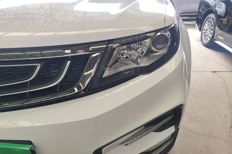 Used Geely Auto Emgrand X7 Sport 2018 1.8TD Automatic Two-Wheel Drive Zhiya Model Left Front Headlight