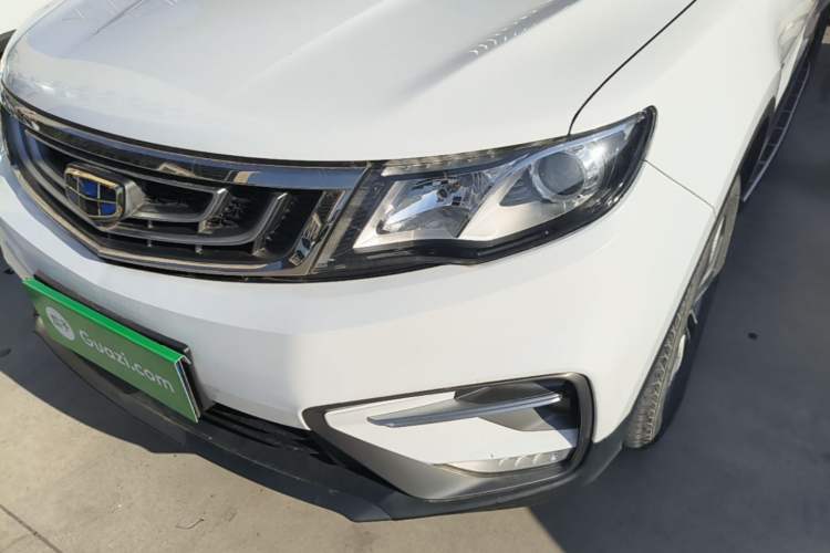 Used Geely Auto Emgrand X7 Sport 2018 1.8TD Automatic Two-Wheel Drive Zhiya Model Left Front Headlight