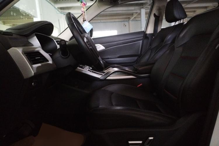 Used Geely Auto Emgrand X7 Sport 2018 1.8TD Automatic Two-Wheel Drive Smart 4G Connected Version Left Front Seat