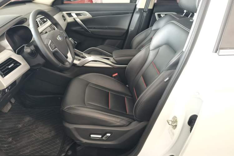 Used Geely Auto Emgrand X7 Sport 2018 1.8TD Automatic Two-Wheel Drive Smart Connect 4G Internet Edition Left Front Seat