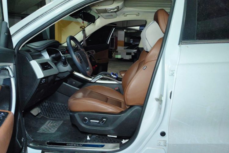 Used Geely Auto Emgrand X7 Sport 2018 1.8TD Automatic All-Wheel-Drive ZhiZun Model with 4G Connectivity Left Front Seat
