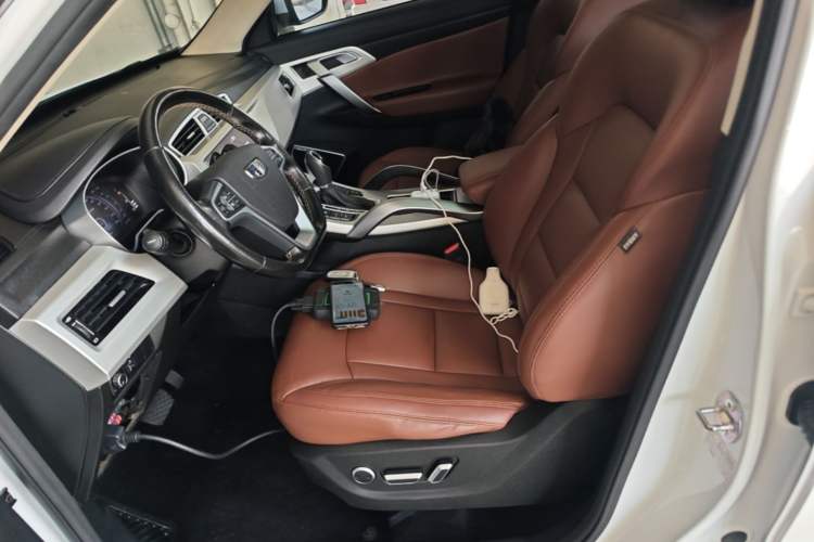 Used Geely Auto Emgrand X7 Sport 2018 1.8TD Automatic All-Wheel-Drive ZhiZun Model with 4G Connectivity Left Front Seat