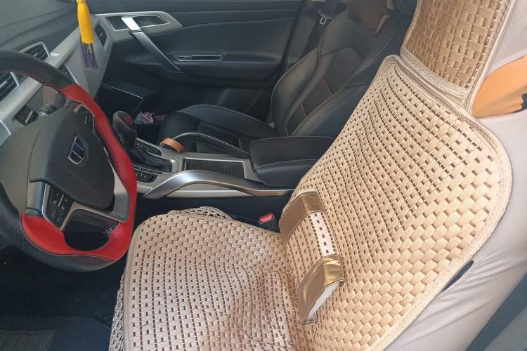 Used Geely Auto Emgrand X7 Sport 2018 1.8TD Automatic Two-Wheel Drive Smart Connect 4G Internet Edition Left Front Seat