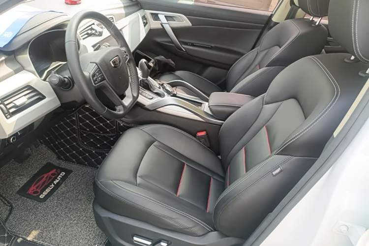 Used Geely Auto Emgrand X7 Sport 2018 1.8TD Automatic Two-Wheel Drive Smart Connect 4G Internet Edition Left Front Seat