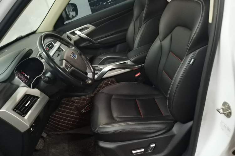 Used Geely Auto Emgrand X7 Sport 2018 1.8TD Automatic Two-Wheel Drive Smart Connect 4G Internet Edition Left Front Seat