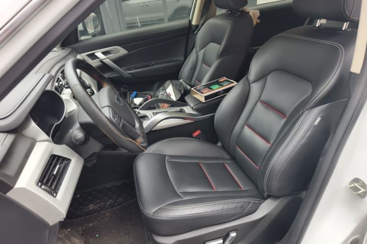 Used Geely Auto Emgrand X7 Sport 2018 1.8TD Automatic Two-Wheel Drive Smart Connect 4G Internet Edition Left Front Seat