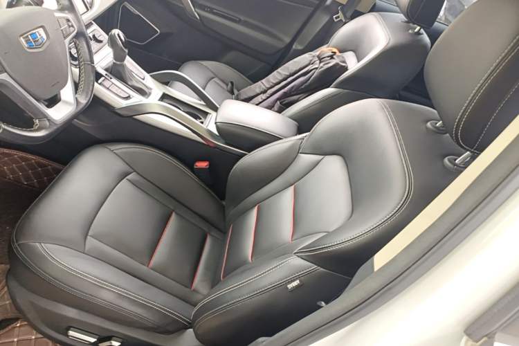 Used Geely Auto Emgrand X7 Sport 2018 1.8TD Automatic Two-Wheel Drive Smart Connect 4G Internet Edition Left Front Seat
