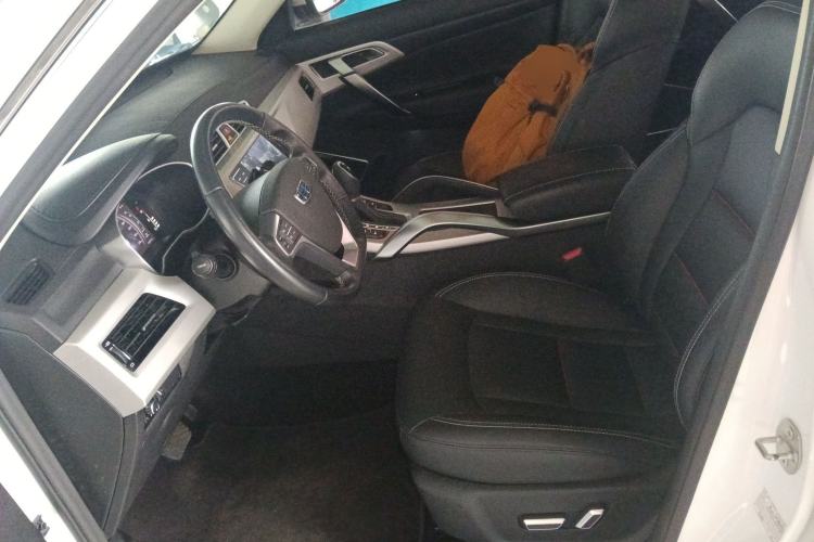 Used Geely Auto Emgrand X7 Sport 2018 1.8TD Automatic Two-Wheel Drive Smart 4G Connected Version Left Front Seat