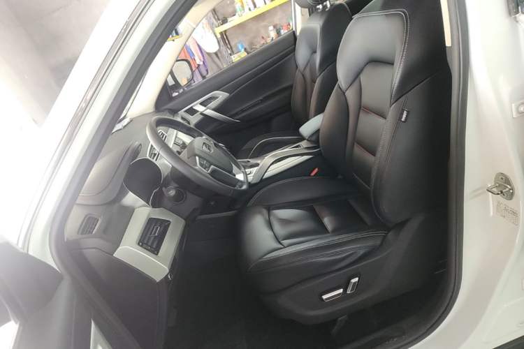 Used Geely Auto Emgrand X7 Sport 2018 1.8TD Automatic Two-Wheel Drive Smart Connect 4G Internet Edition Left Front Seat
