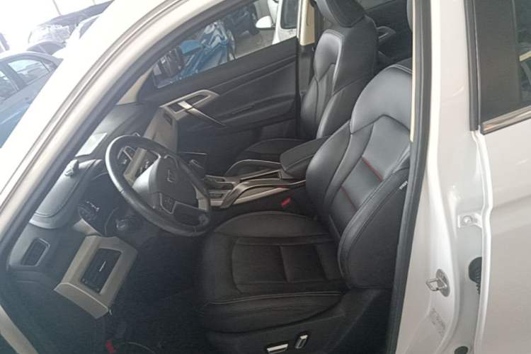 Used Geely Auto Emgrand X7 Sport 2018 1.8TD Automatic Two-Wheel Drive Smart Connect 4G Internet Edition Left Front Seat