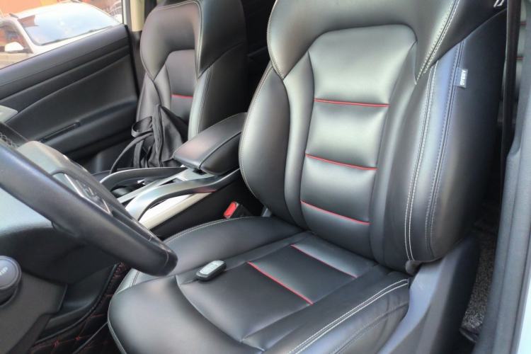 Used Geely Auto Emgrand X7 Sport 2018 1.8TD Automatic Two-Wheel Drive Smart Connect 4G Internet Edition Left Front Seat