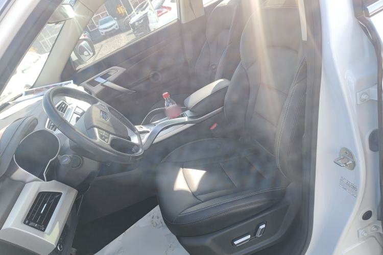 Used Geely Auto Emgrand X7 Sport 2018 1.8TD Automatic Two-Wheel Drive Smart Connect 4G Internet Edition Left Front Seat