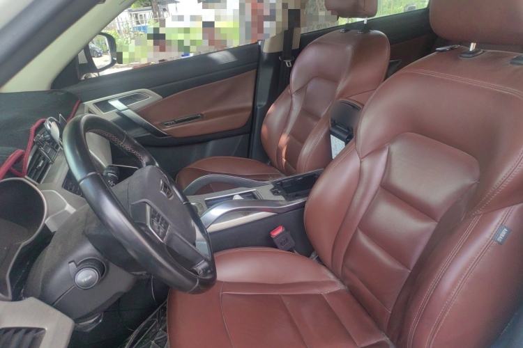 Used Geely Auto Emgrand X7 Sport 2018 1.8TD Automatic Two-Wheel Drive ZhiZun Model with 4G Connectivity Left Front Seat