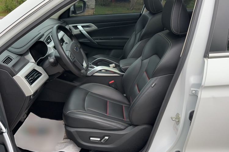 Used Geely Auto Emgrand X7 Sport 2018 1.8TD Automatic Two-Wheel Drive Smart Connect 4G Internet Edition Left Front Seat