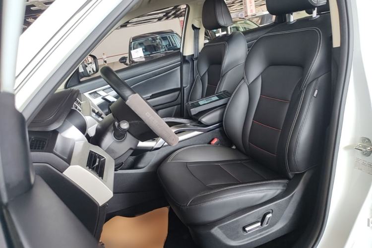 Used Geely Auto Emgrand X7 Sport 2018 1.8TD Automatic Two-Wheel Drive Smart Connect 4G Internet Edition Left Front Seat