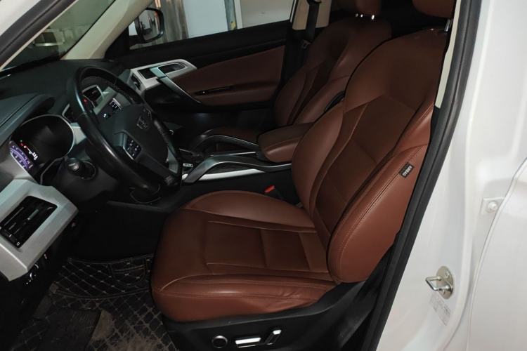 Used Geely Auto Emgrand X7 Sport 2018 1.8TD Automatic Two-Wheel Drive ZhiZun Model with 4G Connectivity Left Front Seat