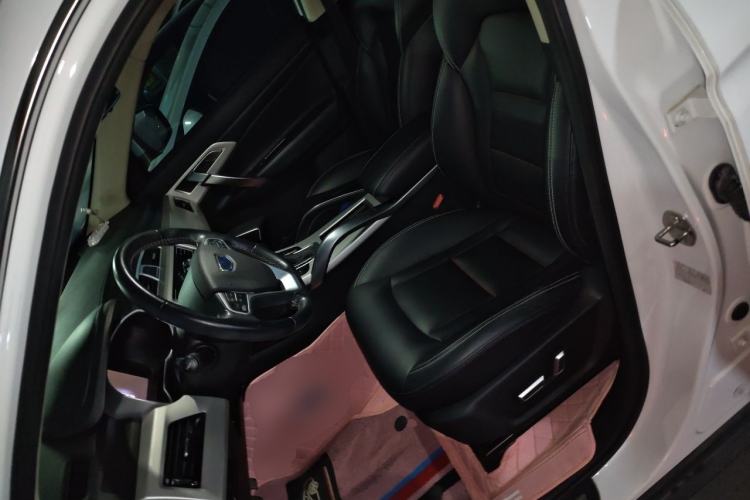 Used Geely Auto Emgrand X7 Sport 2018 1.8TD Automatic Two-Wheel Drive Smart 4G Connected Version Left Front Seat