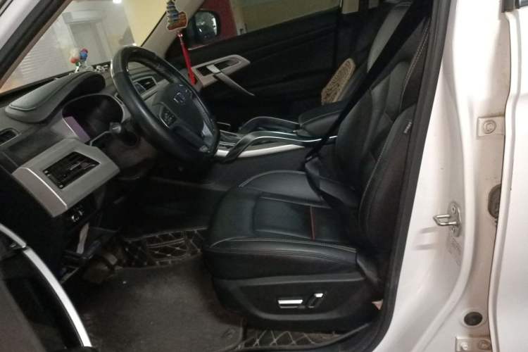Used Geely Auto Emgrand X7 Sport 2018 1.8TD Automatic Two-Wheel Drive Smart Connect 4G Internet Edition Left Front Seat