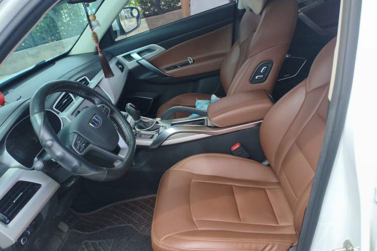 Used Geely Auto Emgrand X7 Sport 2018 1.8TD Automatic Two-Wheel Drive ZhiZun Model with 4G Connectivity Left Front Seat