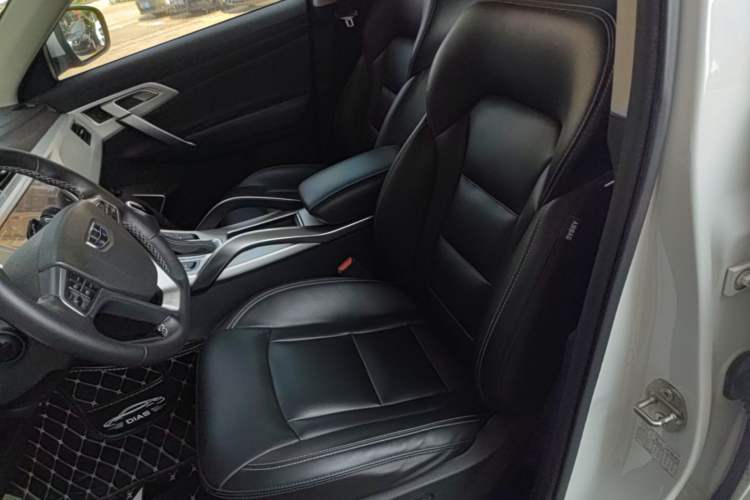 Used Geely Auto Emgrand X7 Sport 2018 1.8TD Automatic Two-Wheel Drive Smart 4G Connected Version Left Front Seat