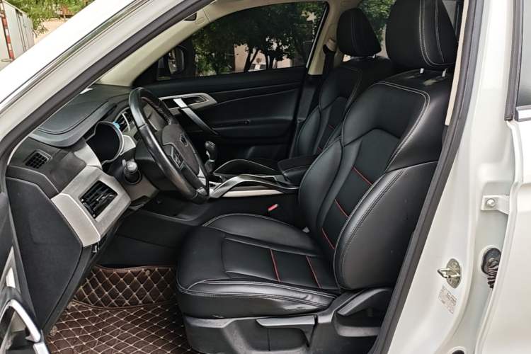 Used Geely Auto Emgrand X7 Sport 2018 1.8TD Manual Two-Wheel Drive Zhiya Model Left Front Seat