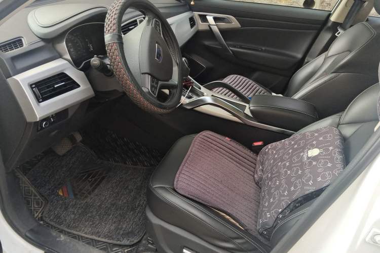 Used Geely Auto Emgrand X7 Sport 2018 1.8TD Automatic Two-Wheel Drive Smart Connect 4G Internet Edition Left Front Seat