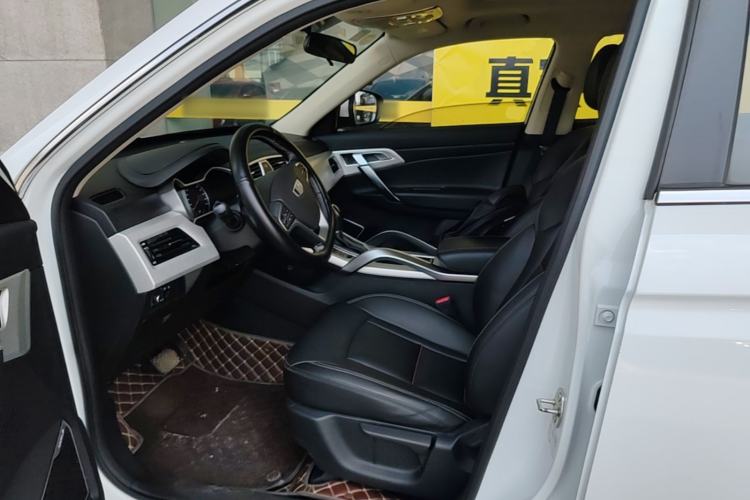 Used Geely Auto Emgrand X7 Sport 2018 1.8TD Automatic Two-Wheel Drive Zhiya Model Left Front Seat