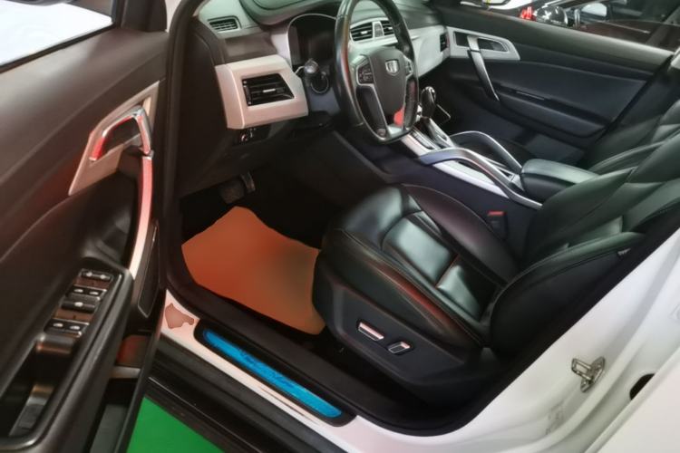 Used Geely Auto Emgrand X7 Sport 2018 1.8TD Automatic Two-Wheel Drive Smart Connect 4G Internet Edition Left Front Seat
