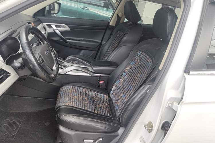 Used Geely Auto Emgrand X7 Sport 2018 1.8TD Automatic Two-Wheel Drive Smart Connect 4G Internet Edition Left Front Seat