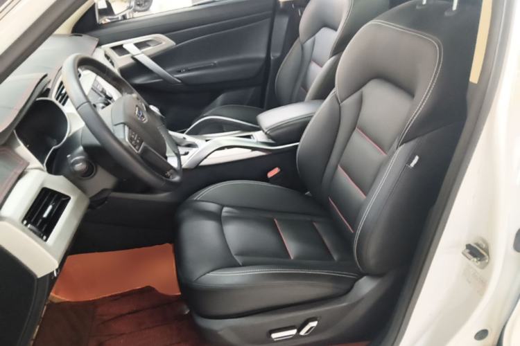 Used Geely Auto Emgrand X7 Sport 2018 1.8TD Automatic Two-Wheel Drive Smart Connect 4G Internet Edition Left Front Seat