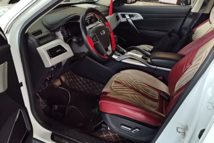 Used Geely Auto Emgrand X7 Sport 2018 1.8TD Automatic Two-Wheel Drive Smart Connect 4G Internet Edition Left Front Seat