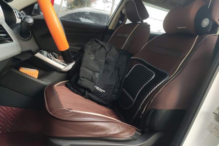 Used Geely Auto Emgrand X7 Sport 2018 1.8TD Automatic Two-Wheel Drive Smart Connect 4G Internet Edition Left Front Seat