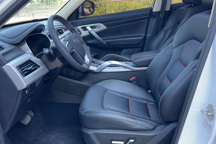 Used Geely Auto Emgrand X7 Sport 2018 1.8TD Automatic Two-Wheel Drive Smart Connect 4G Internet Edition Left Front Seat