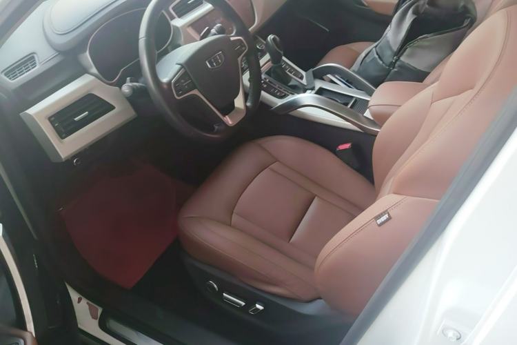 Used Geely Auto Emgrand X7 Sport 2018 1.8TD Automatic Two-Wheel Drive ZhiZun Model with 4G Connectivity Left Front Seat