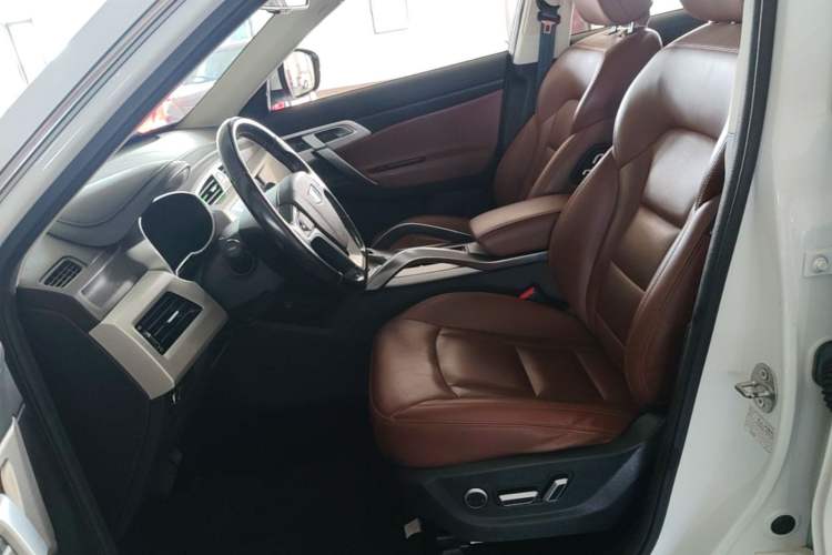Used Geely Auto Emgrand X7 Sport 2018 1.8TD Automatic All-Wheel-Drive ZhiZun Model with 4G Connectivity Left Front Seat