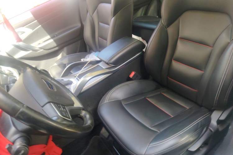 Used Geely Auto Emgrand X7 Sport 2018 1.8TD Automatic Two-Wheel Drive Zhiya Model Left Front Seat