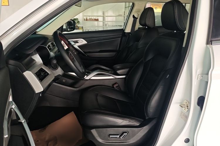 Used Geely Auto Emgrand X7 Sport 2018 1.8TD Automatic Two-Wheel Drive Smart Connect 4G Internet Edition Left Front Seat