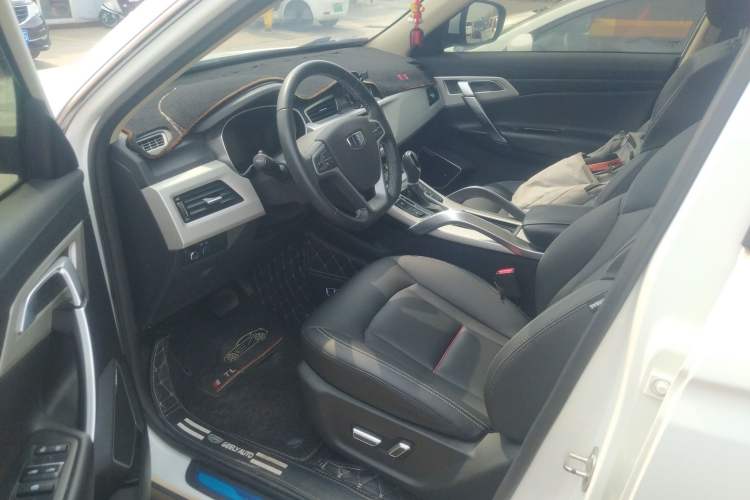 Used Geely Auto Emgrand X7 Sport 2018 1.8TD Automatic Two-Wheel Drive Smart Connect 4G Internet Edition Left Front Seat