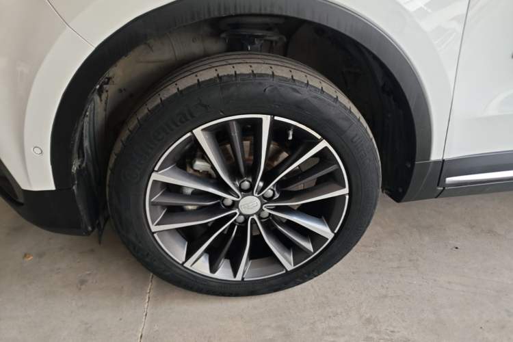 Used Geely Auto Emgrand X7 Sport 2018 1.8TD Automatic All-Wheel-Drive ZhiZun Model with 4G Connectivity Left Front Wheel Hub