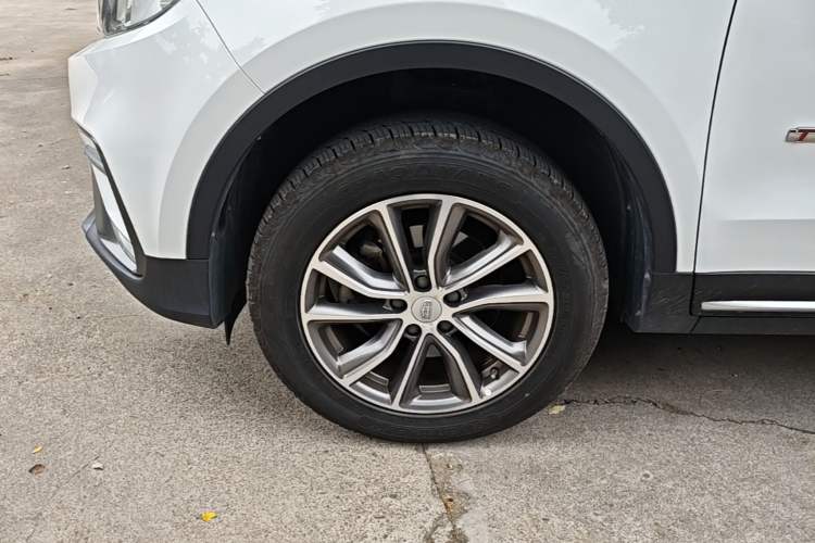 Used Geely Auto Emgrand X7 Sport 2018 1.8TD Manual Two-Wheel Drive Zhiya Model Left Front Wheel Hub